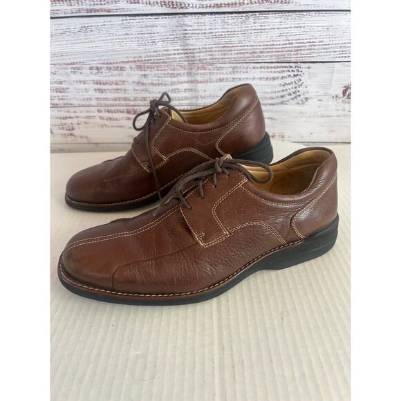 Johnston & Murphy Men\'s Shuler Bicycle
Oxfords dark brown size 11